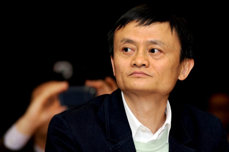 马云4 马云:从平凡教师到商业巨子的非凡历程