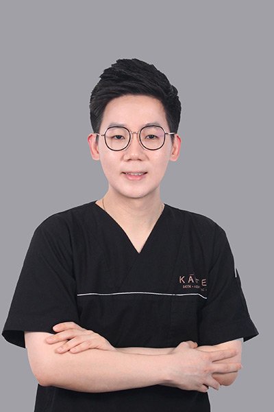 Dr.-Jeremy-Low-Jia-Wei 无人美容诊所震撼登场,JB美容师引领美容行业的智能化变革