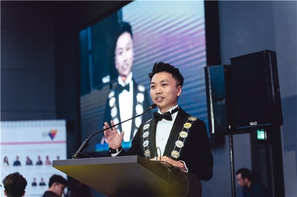 万嘉志 餐饮界的权力游戏!谁才是新山真正的美食霸主?